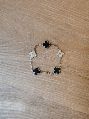 Van Cleef & Arpels Black and White Gold Alhambra Motif Bracelet
